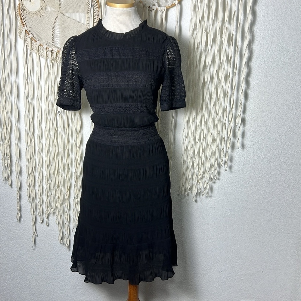 Velvet Black Short Sleeve Lace Dress Size Small